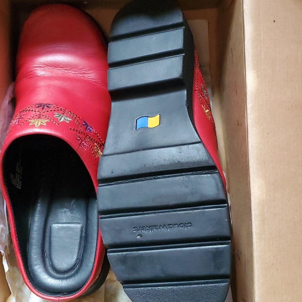 Cloudwalkers women's shoes size 11